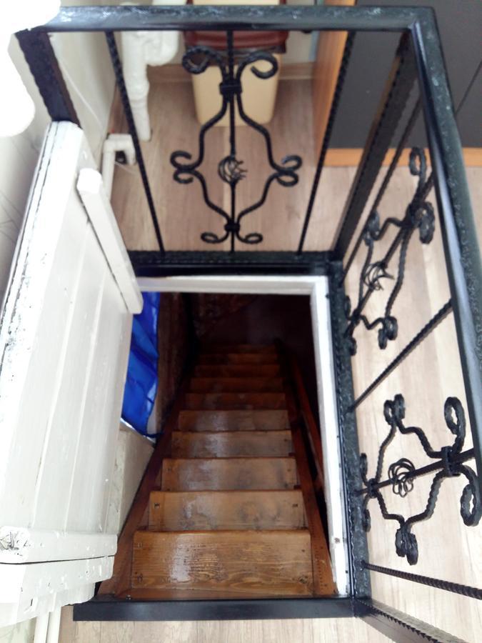 Gulo'S Home Tbilisi ภายนอก รูปภาพ