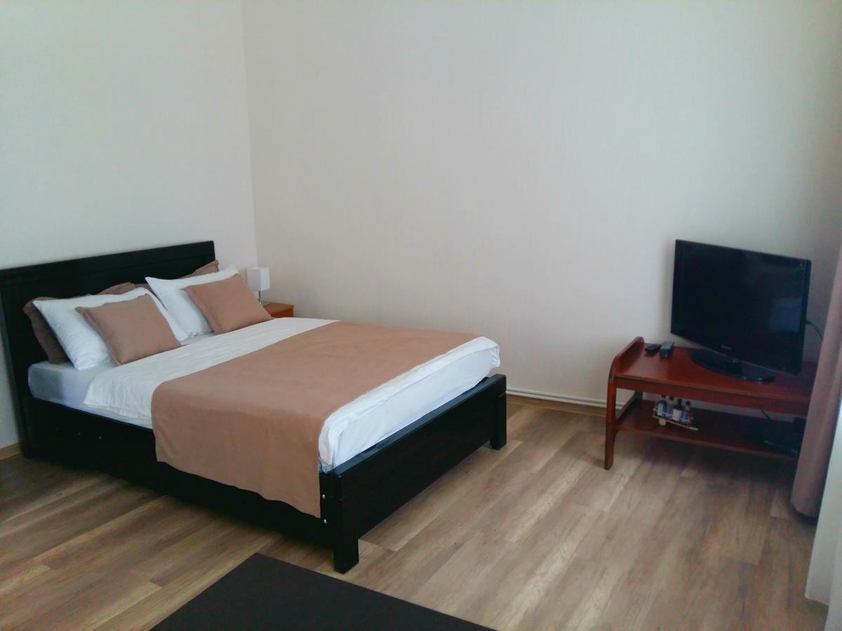 Gulo'S Home Tbilisi ภายนอก รูปภาพ