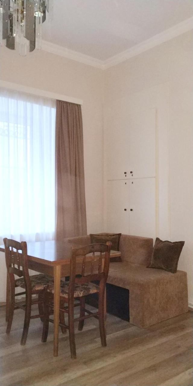 Gulo'S Home Tbilisi ภายนอก รูปภาพ